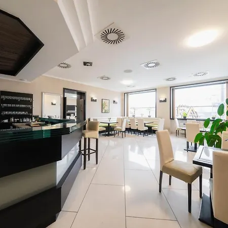 Hotel Astory 4*